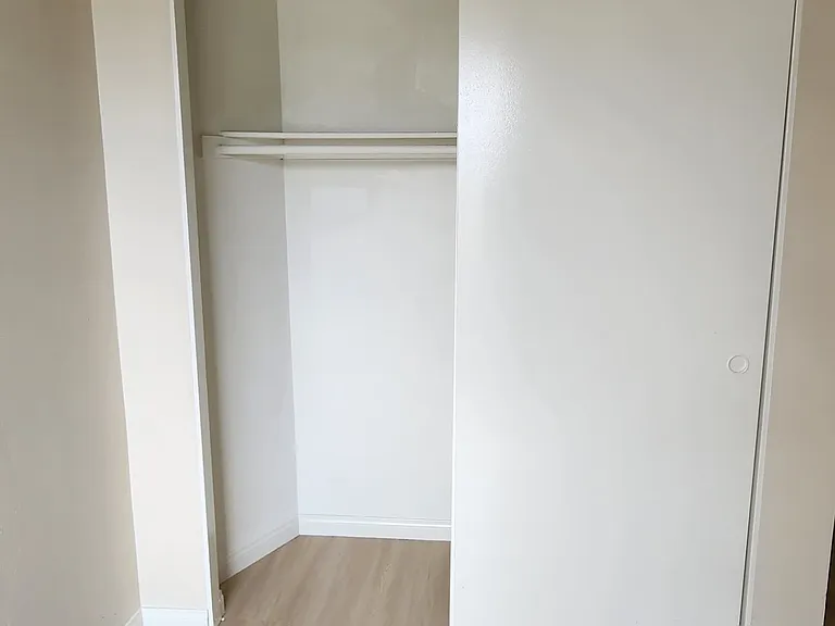 7211 Cozycroft Ave #68 — Photo 17