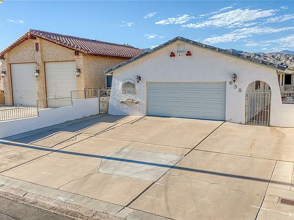 5th image of 635 Riverfront Drive