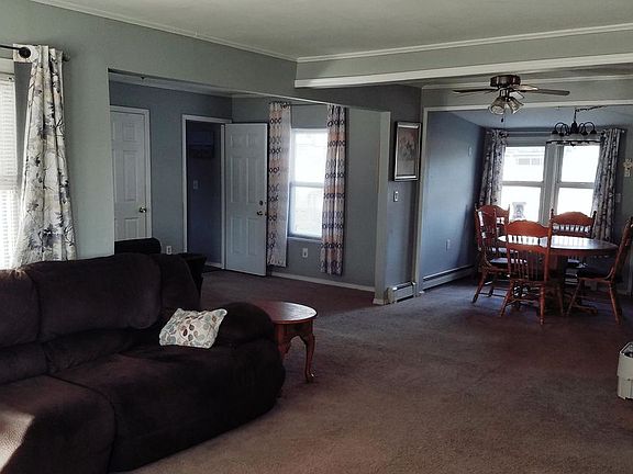5th image of 557 Holly Village Ln