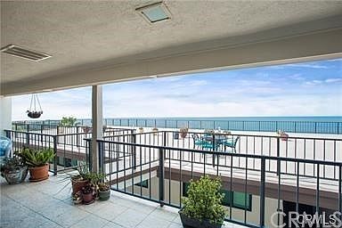 Enjoy an enormous deck that is shared with only three condos. An entertainers dream.