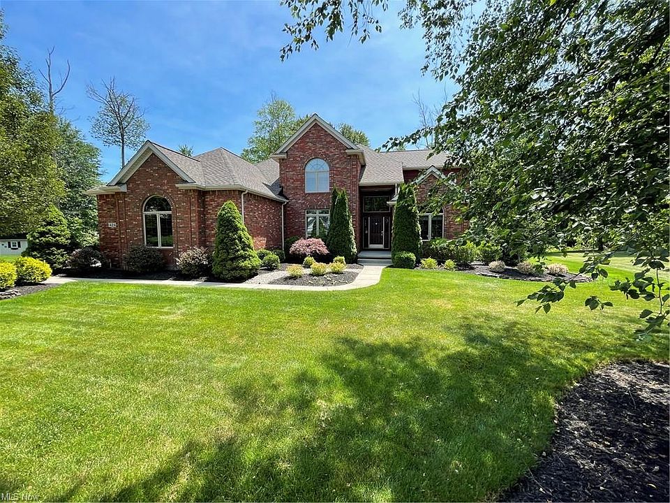1st image of 1424 Honeygold Ln