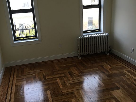 3rd image of 2554 35th St #4