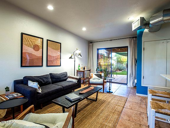5th image of 431 W Carrillo St