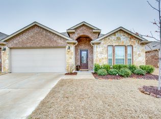 1405 Cheyenne Dr, Aubrey, TX 76227