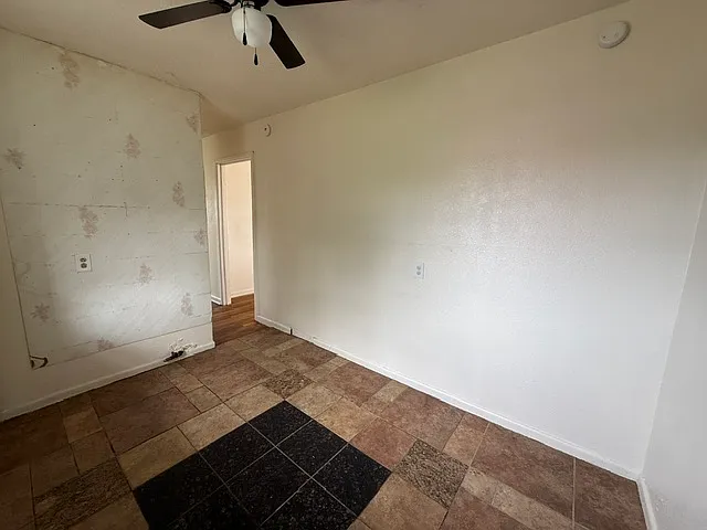 414 Lindy Ave — Photo 11