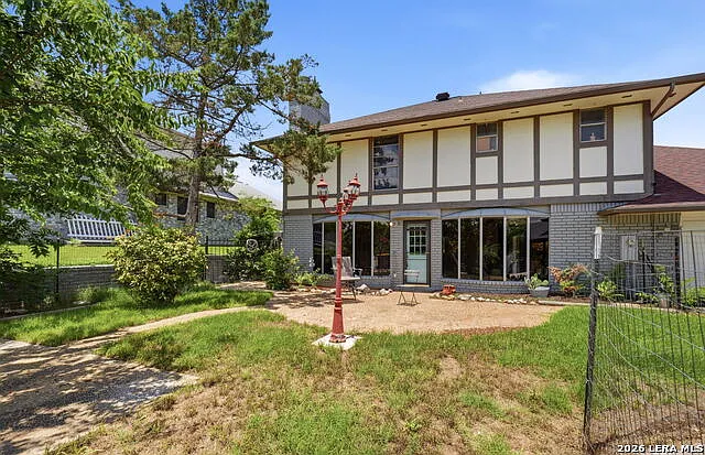 3418 Wimbledon Dr — Photo 36