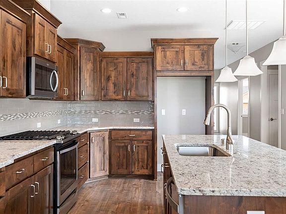5th image of 6821 W 38th Ave #23