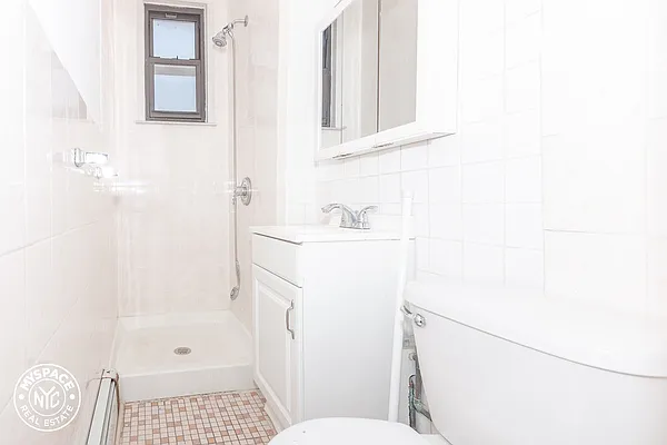 Rented by MySpaceNYC | media 10