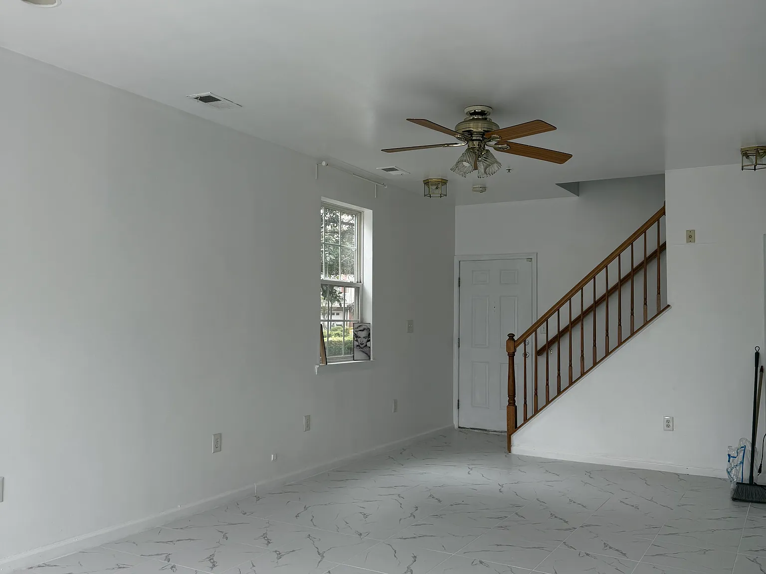 2 bed, 2.5 bath, 1444 sqft, $3,300 — Photo 3