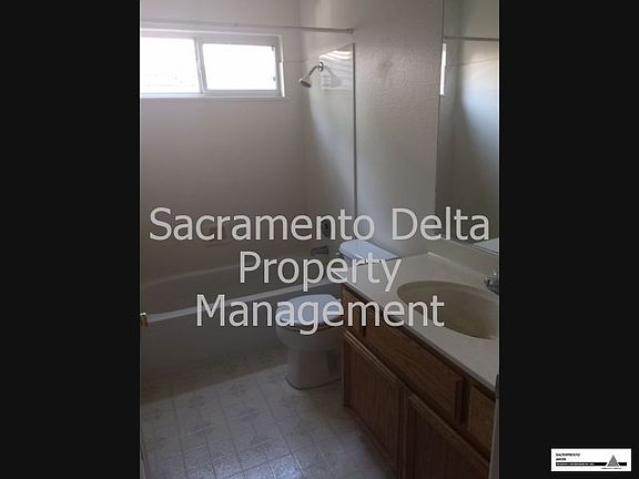 4th image of 3205 White Canyon Way