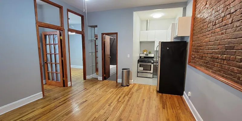 Rented by HFF Realty LLC | media 3