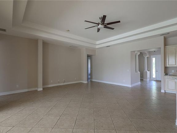 5th image of 10161 Avalon Lake Cir