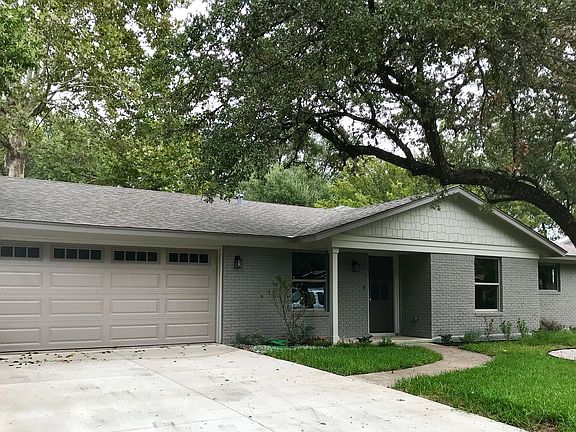 2nd image of 3006 Stardust Dr