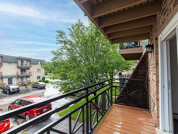 2nd image of 6609 Oak Forest Ave #5