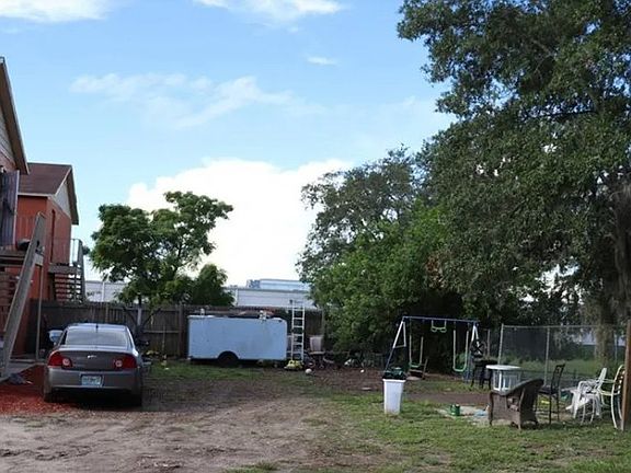 4th image of 9416 N 50th St