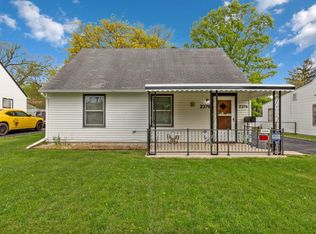 2376 Mecca Rd, Columbus, OH 43224