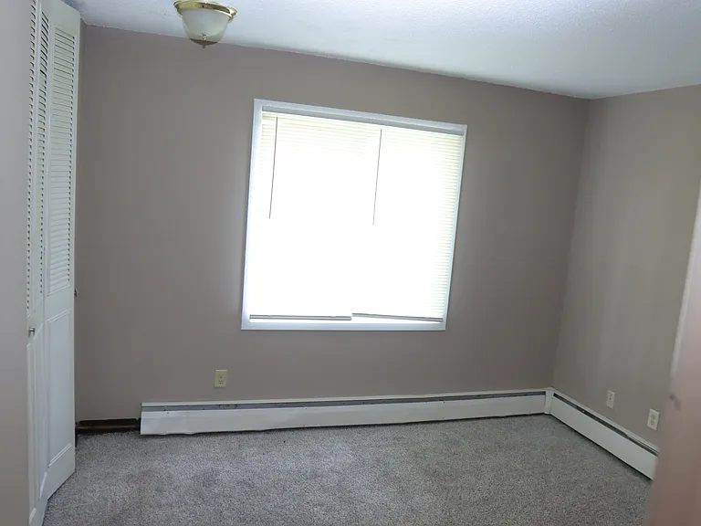 Pleasant Apartments — Photo 27