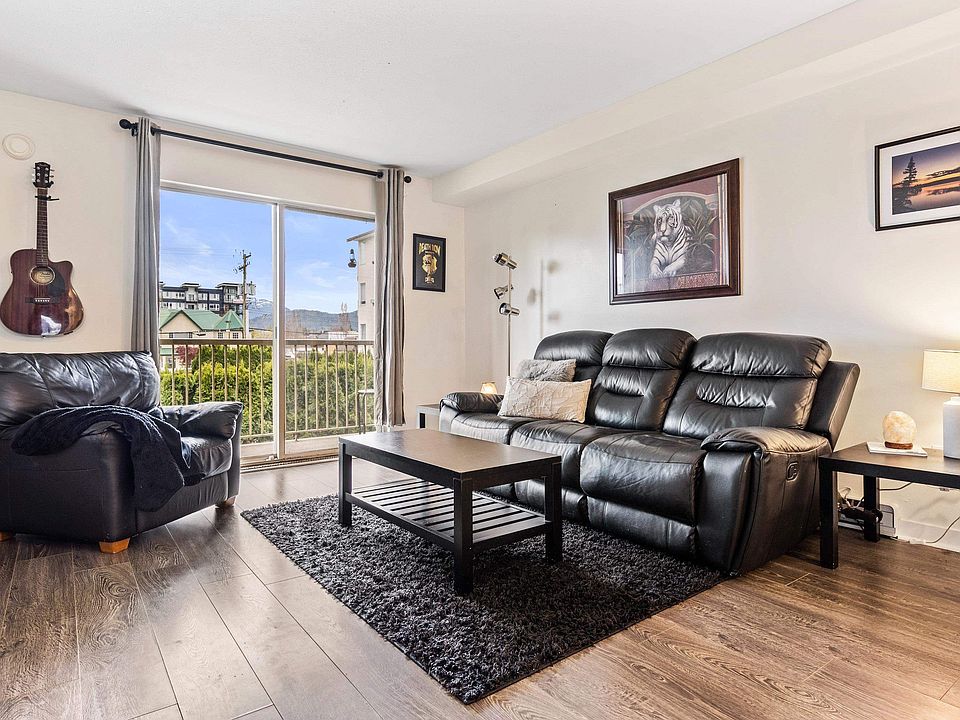 1st image of 7435 Shaw Ave #207