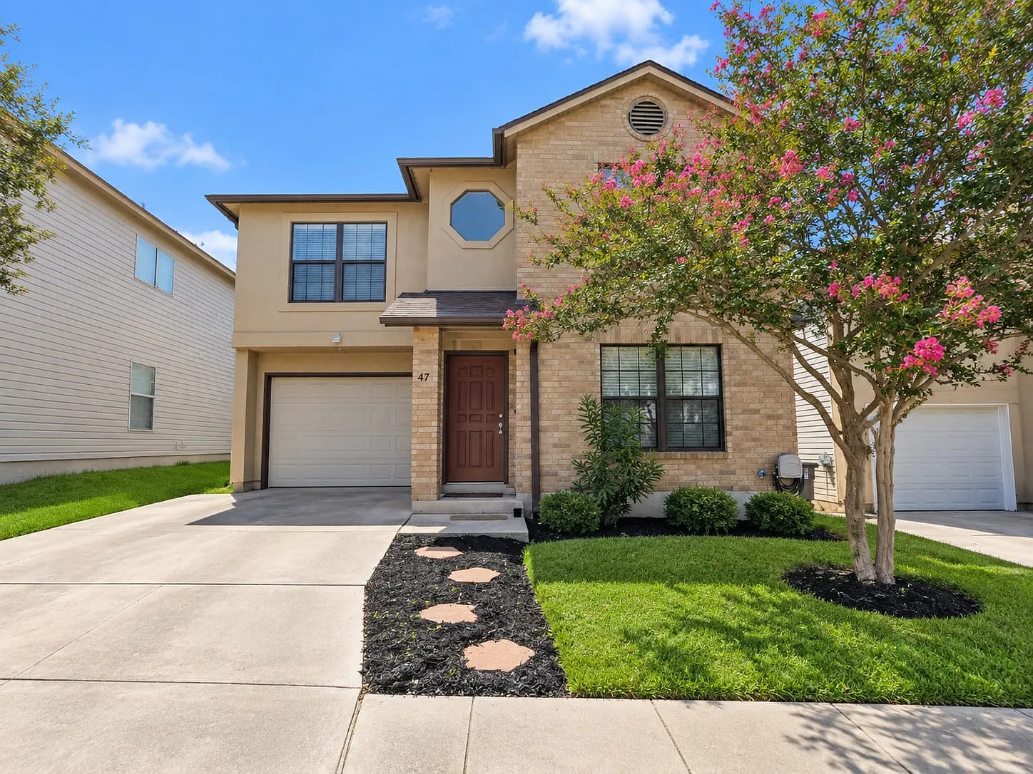 3 bed, 2.5 bath, 1548 sqft, $1,650 — Photo 1