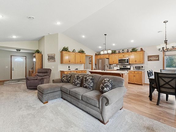 5th image of 8221 135th Ave NE