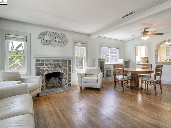 4th image of 441 Kenilworth Ave