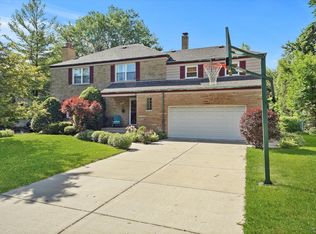 201 Herrick Rd, Riverside, IL 60546