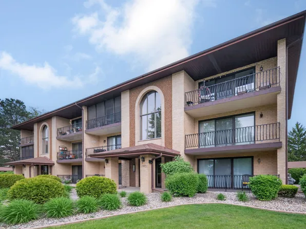 15651 Garden View Ct APT 1D, Orland Park, IL 60462