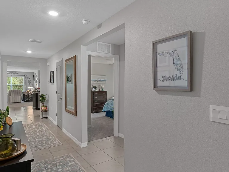 5230 Diantha Way — Photo 7