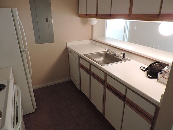2nd image of 527 Southwest Pkwy APT 201