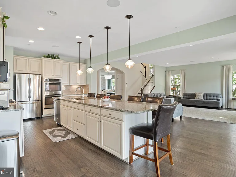 14202 Bentley Park Dr — Photo 18