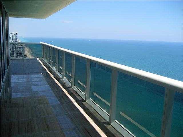 2nd image of 1800 S Ocean Dr #1302