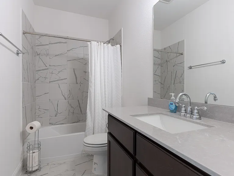 5200 Woodway Dr — Photo 18