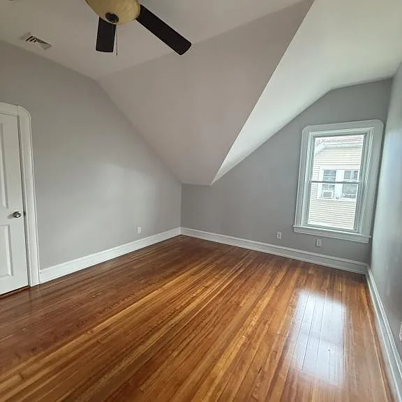 467 Middle St — Photo 8