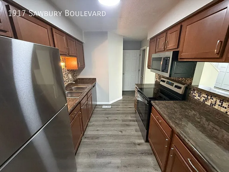 1917 Sawbury Blvd — Photo 16