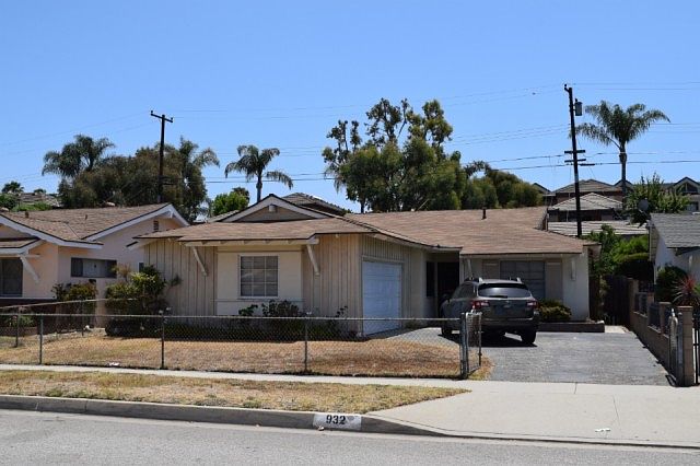 1st image of 932 W 214th St