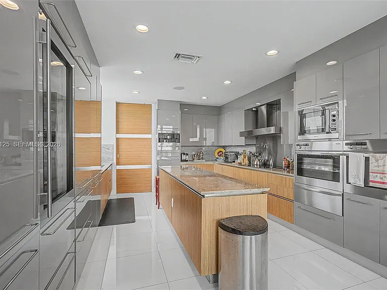 2627 S Bayshore Dr #2601 — Photo 11