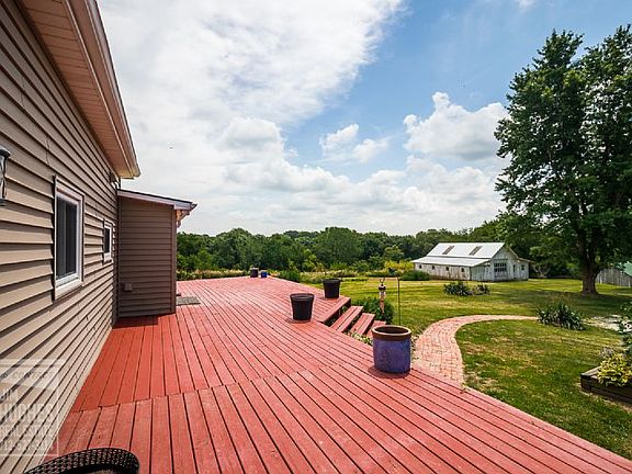 4th image of 2496 Waubonsie Ave