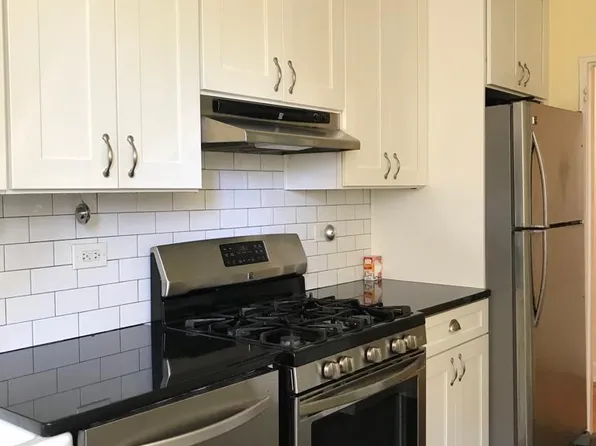 8810 34th Ave APT 2B, Flushing, NY 11372