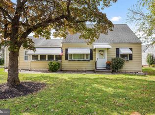 101 Robin Rd, Ewing, NJ 08628