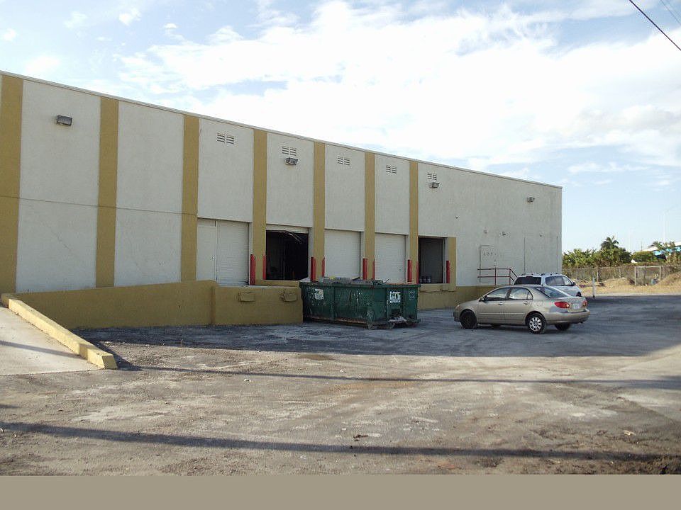 1st image of 105 NW 13th Ave