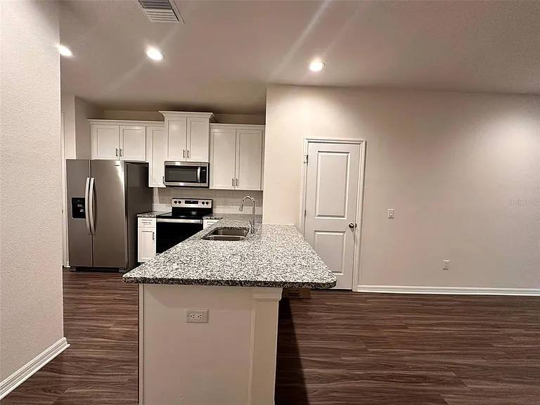 1526 Caldera Ct — Photo 6