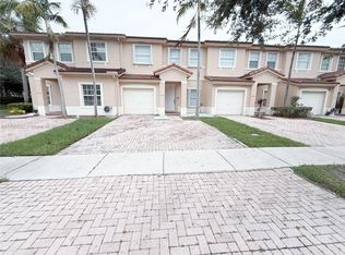 4101 NE 26th St, Homestead, FL 33033
