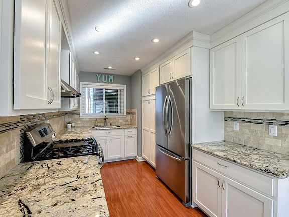 4th image of 672 Cypress Ln