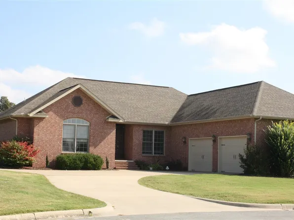 77 Colonial Ct, Mountain Home, AR 72653