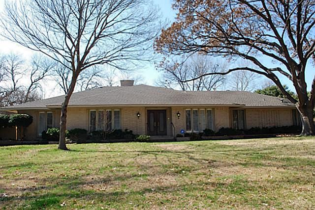 1st image of 13841 Sprucewood Dr