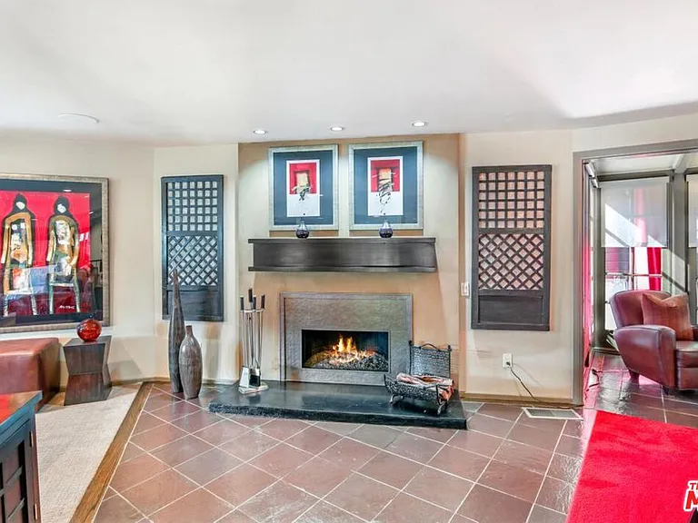 3200 Primera Ave — Photo 4
