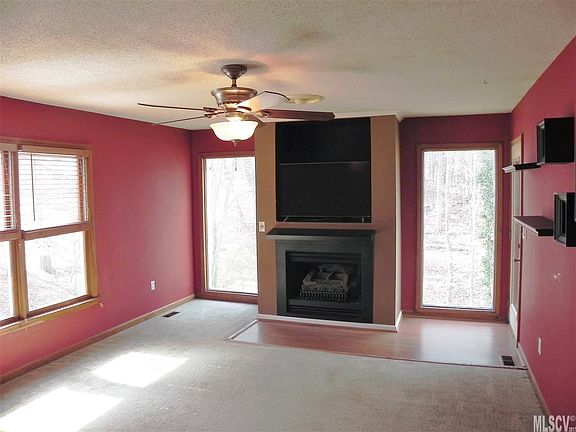 2nd image of 6191 N Knoll Pl