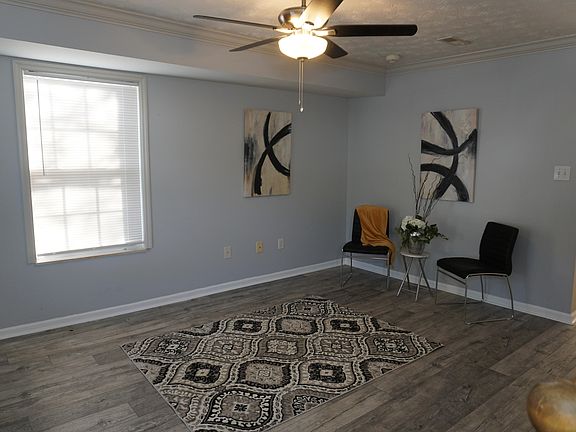 4th image of 414 Cedar Ave