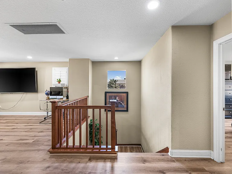 44256 Dahlia St — Photo 11