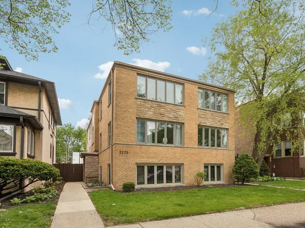 2225 W Touhy Ave, Chicago, IL 60645